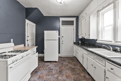 Tiny photo for 629 5Th Street, Fort Wayne, IN 46808 (MLS # 202615797)