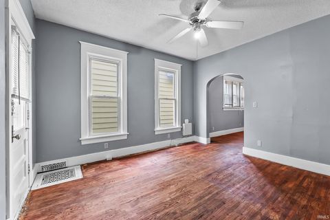 Tiny photo for 629 5Th Street, Fort Wayne, IN 46808 (MLS # 202615797)