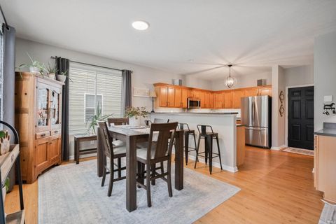 Tiny photo for 18950 Big Circle Drive, Noblesville, IN 46062 (MLS # 202612276)