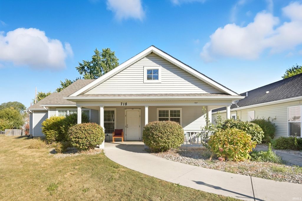 Photo of 718 Irene Avenue, Fort Wayne, IN 46808 (MLS # 202541384)