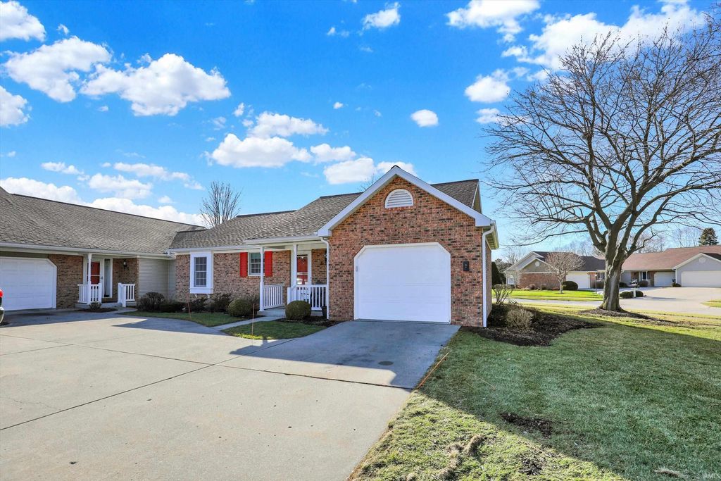 Photo of 1409 Pembroke Circle #6, Goshen, IN 46526 (MLS # 202605290)