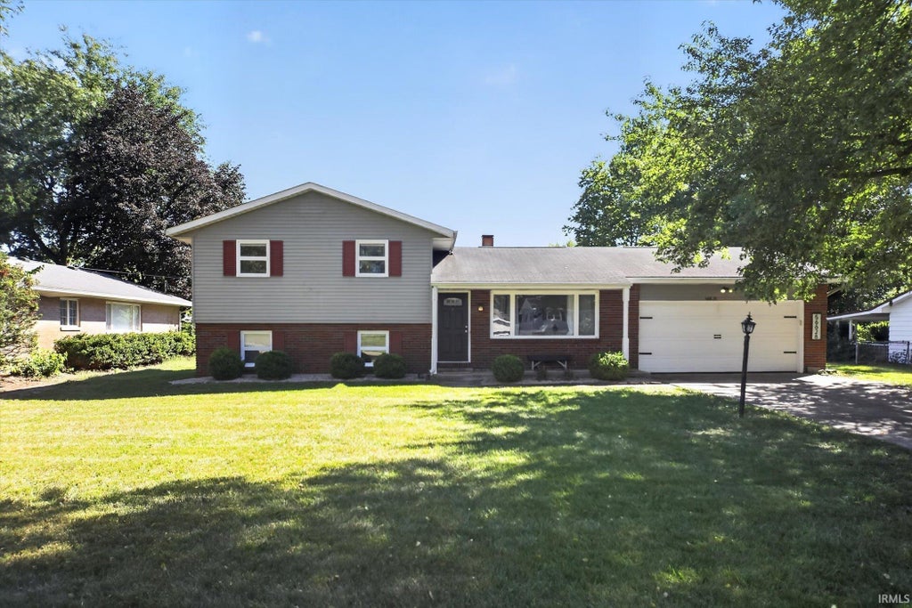 Photo of 56628 County Road 13, Elkhart, IN 46516 (MLS # 202637764)