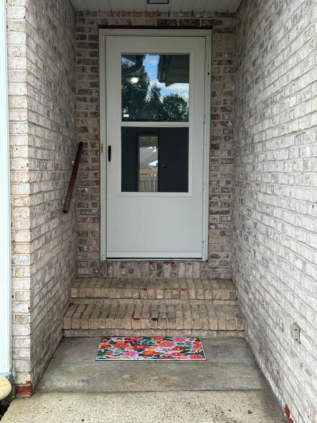 Photo of 110 Lyn Dee Court, New Carlisle, IN 46552 (MLS # 202629791)