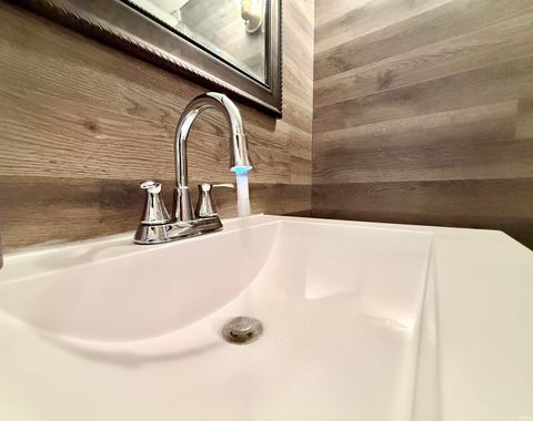 Tiny photo for 4691 E Ravinea Loop, Monticello, IN 47960 (MLS # 202541719)