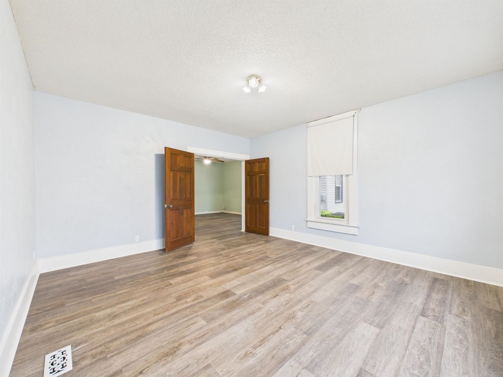 Photo of 508 E Market Street, Huntington, IN 46750 (MLS # 202547544)