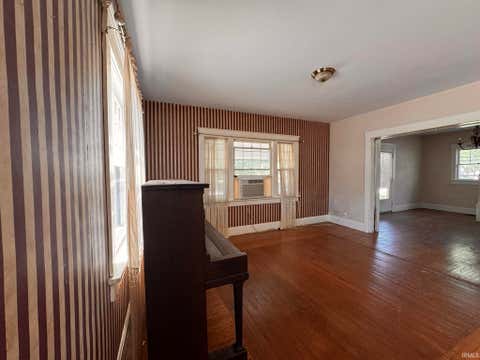 Tiny photo for 1312 M Street, Bedford, IN 47421 (MLS # 202635219)