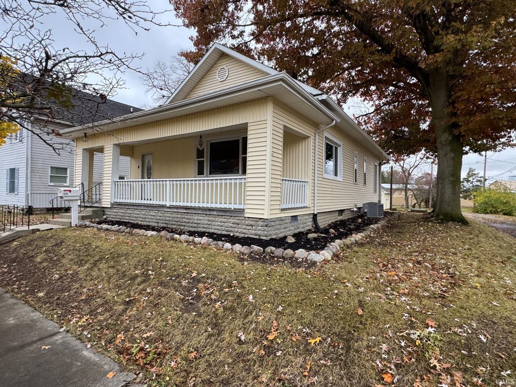 Photo of 428 Mercer Avenue, Decatur, IN 46733 (MLS # 202545403)
