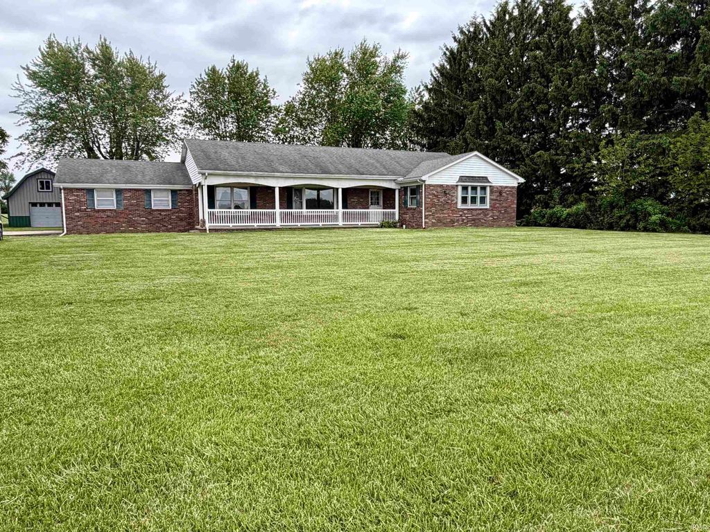 Photo of 2811 E 100 South Road, Kokomo, IN 46902 (MLS # 202618631)