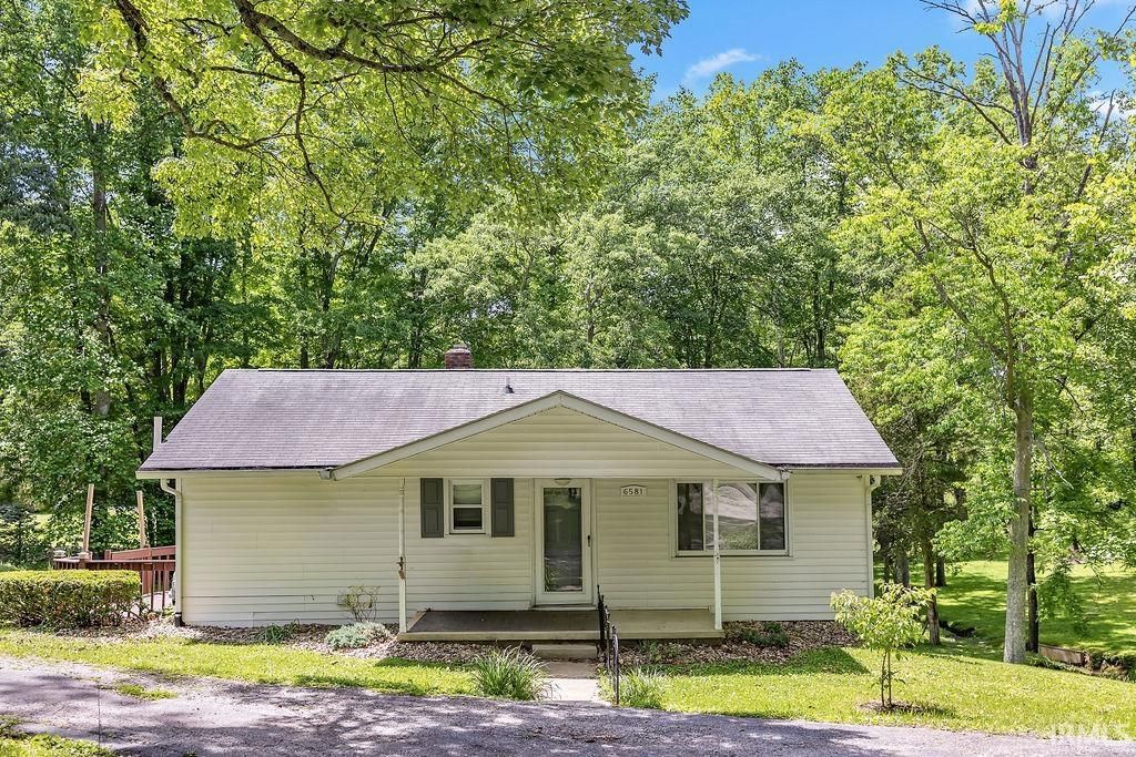 Photo of 6581 N Showers Road, Bloomington, IN 47408 (MLS # 202621257)