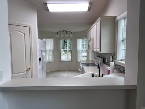 Tiny photo for 2790 Bridgestone Circle, Kokomo, IN 46902 (MLS # 202543576)