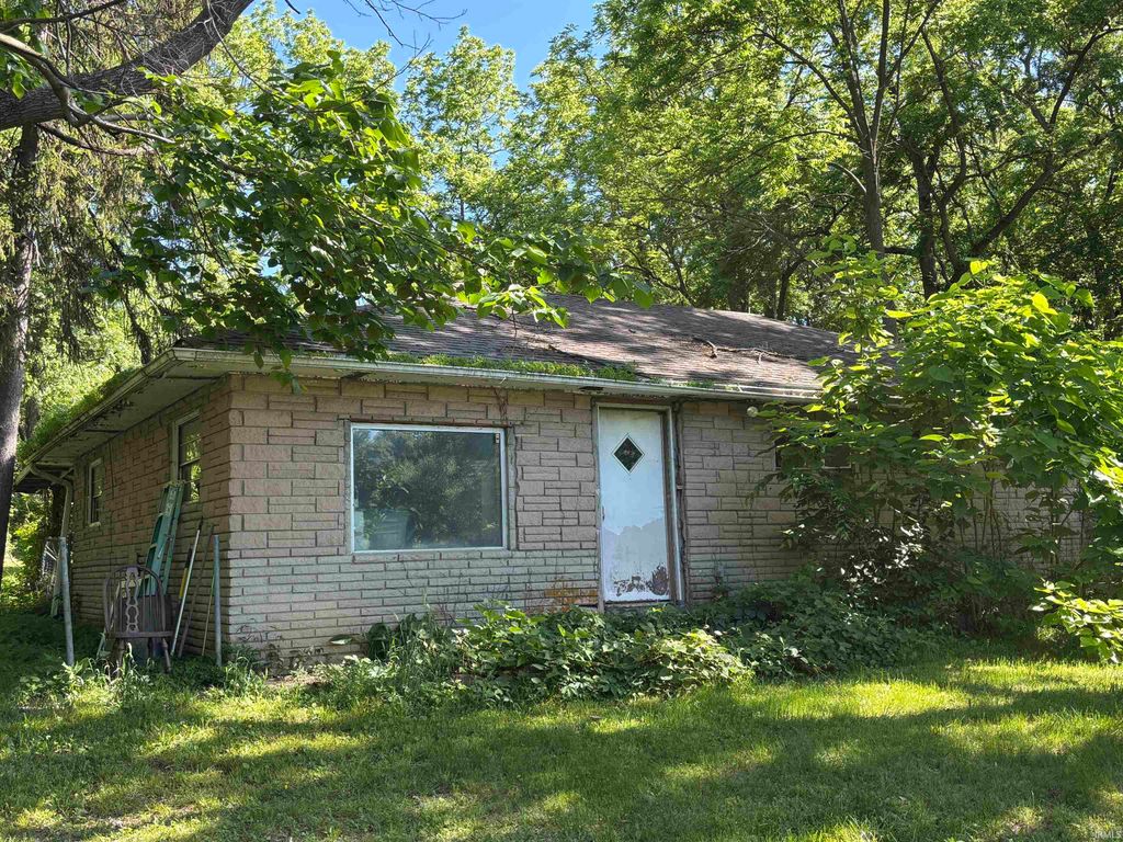 Photo of 6158 W SR 28, Frankfort, IN 46041 (MLS # 202621330)