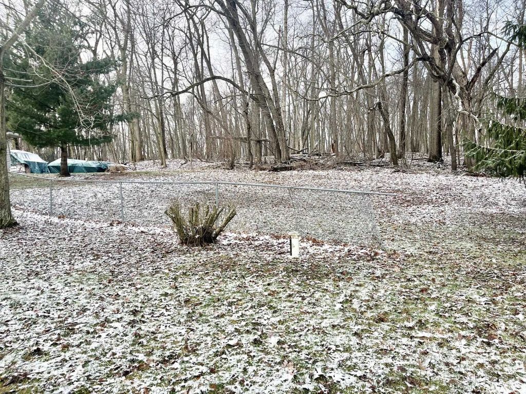 Photo of 135 Lane 175 Lime Lake Lane, Angola, IN 46703 (MLS # 202608809)