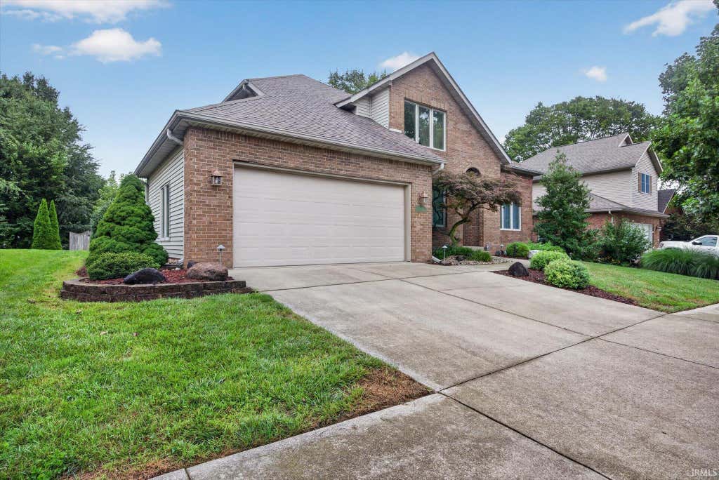 Photo of 2903 E Daniel Street, Bloomington, IN 47401 (MLS # 202633423)