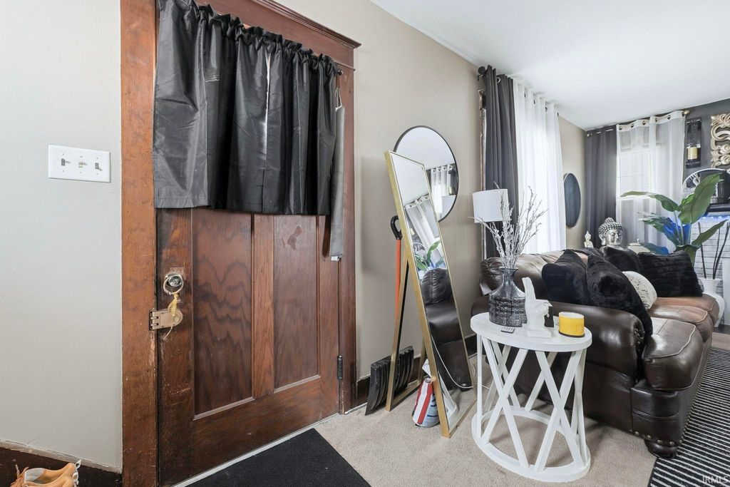 Photo of 3114 Webster Street, Fort Wayne, IN 46807 (MLS # 202603223)