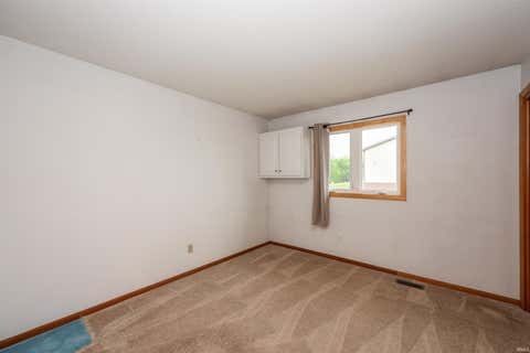 Tiny photo for 22825 Kammeyer Road, Woodburn, IN 46797 (MLS # 202622270)