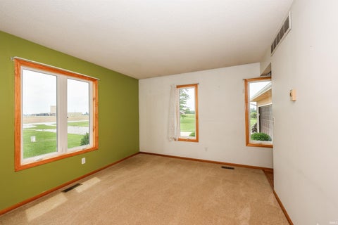 Tiny photo for 22825 Kammeyer Road, Woodburn, IN 46797 (MLS # 202622270)