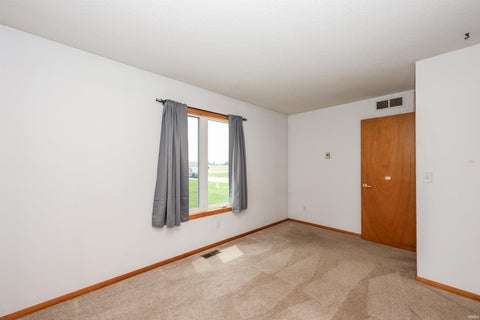 Tiny photo for 22825 Kammeyer Road, Woodburn, IN 46797 (MLS # 202622270)
