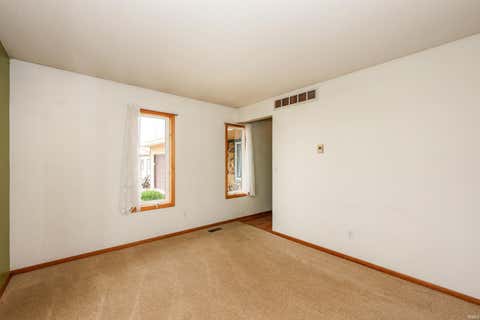 Tiny photo for 22825 Kammeyer Road, Woodburn, IN 46797 (MLS # 202622270)