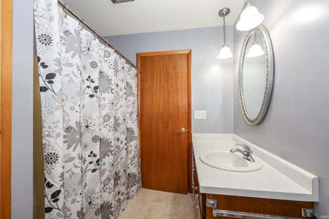 Tiny photo for 22825 Kammeyer Road, Woodburn, IN 46797 (MLS # 202622270)