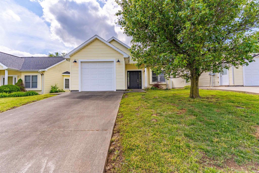 Photo of 1503 Autumn Drive, Boonville, IN 47601 (MLS # 202616251)