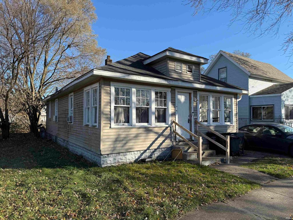 Photo of 208 S Bendix Drive, South Bend, IN 46619 (MLS # 202546021)