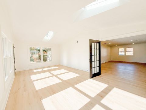 Tiny photo for 228 Breezy Lane, Kokomo, IN 46901 (MLS # 202545377)