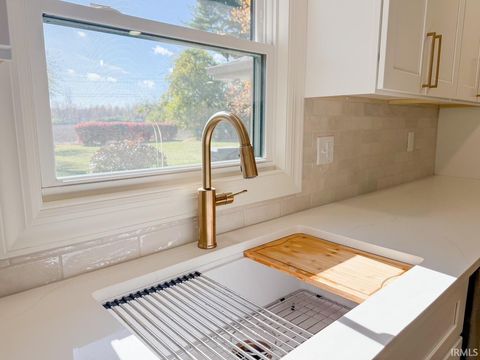 Tiny photo for 228 Breezy Lane, Kokomo, IN 46901 (MLS # 202545377)