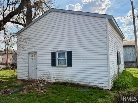 Tiny photo for 916 S NEBRASKA Street, Marion, IN 46953 (MLS # 202612342)