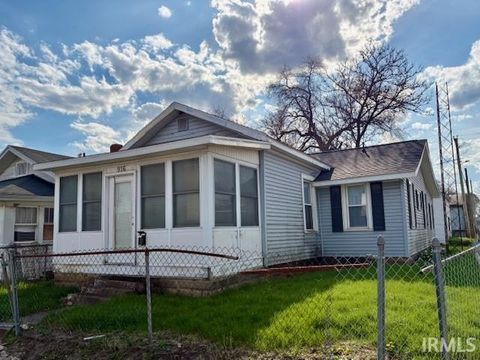 Tiny photo for 916 S NEBRASKA Street, Marion, IN 46953 (MLS # 202612342)