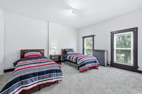 Tiny photo for 613 E Lewis Street, Fort Wayne, IN 46802 (MLS # 202619144)