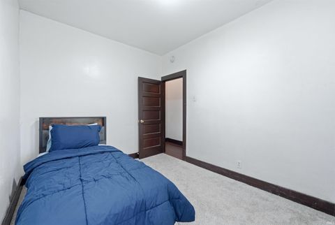 Tiny photo for 613 E Lewis Street, Fort Wayne, IN 46802 (MLS # 202619144)