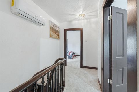 Tiny photo for 613 E Lewis Street, Fort Wayne, IN 46802 (MLS # 202619144)