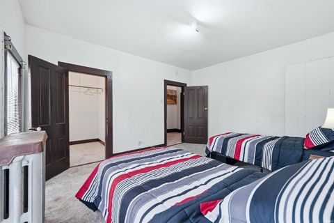 Tiny photo for 613 E Lewis Street, Fort Wayne, IN 46802 (MLS # 202619144)