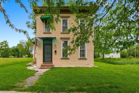 Tiny photo for 613 E Lewis Street, Fort Wayne, IN 46802 (MLS # 202619144)