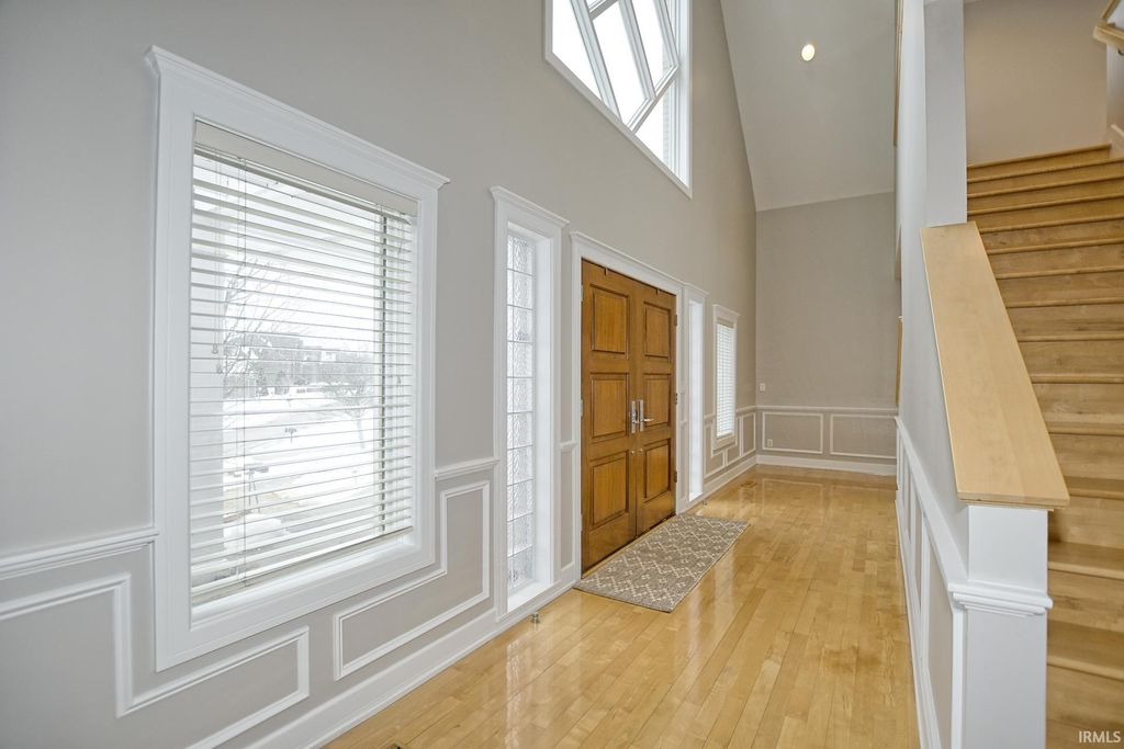 Photo of 2433 Lakeridge Drive, Newburgh, IN 47630 (MLS # 202604300)