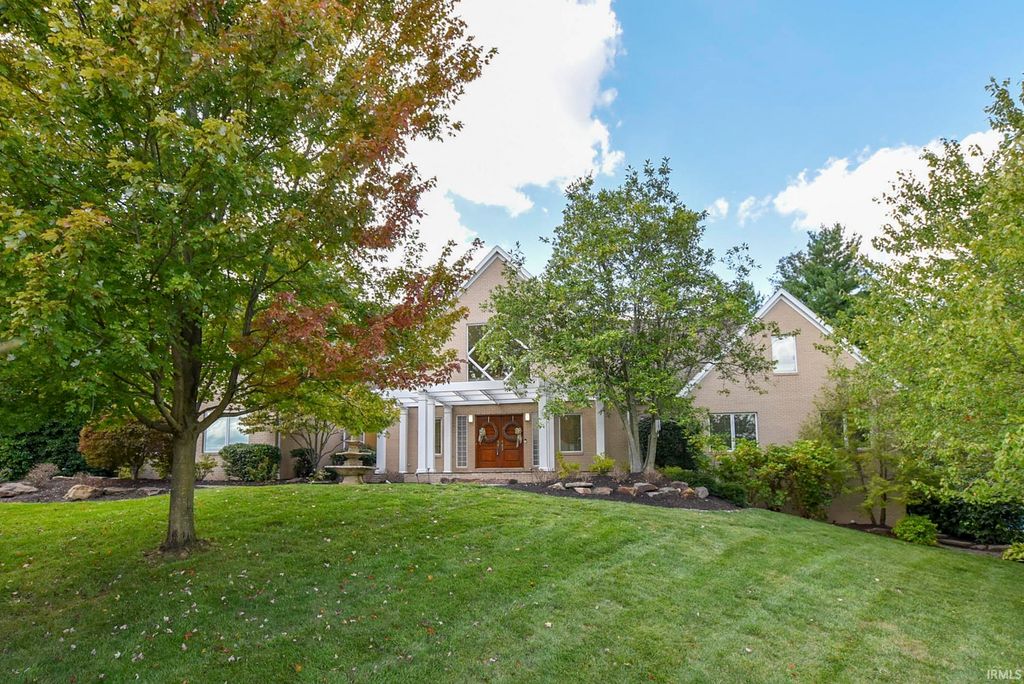 Photo of 2433 Lakeridge Drive, Newburgh, IN 47630 (MLS # 202604300)