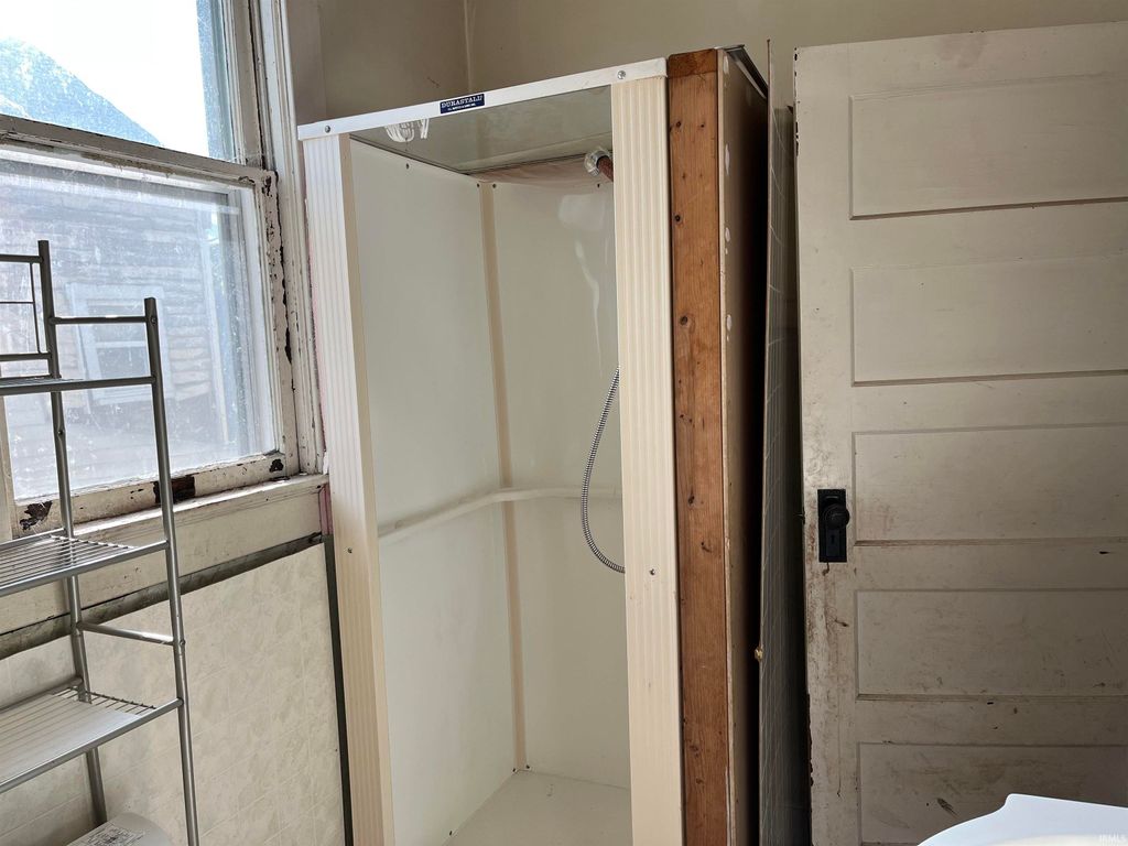 Photo of 820 N Garvin Street, Evansville, IN 47711 (MLS # 202543259)