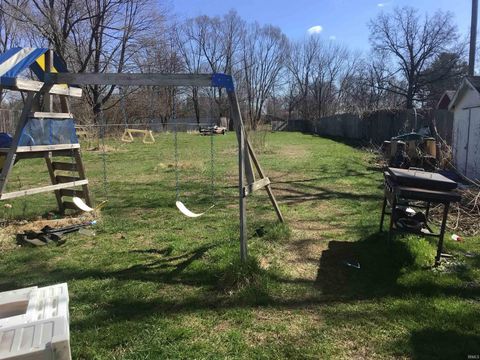 Tiny photo for 713 S Franklin Street, Winamac, IN 46996 (MLS # 202610493)