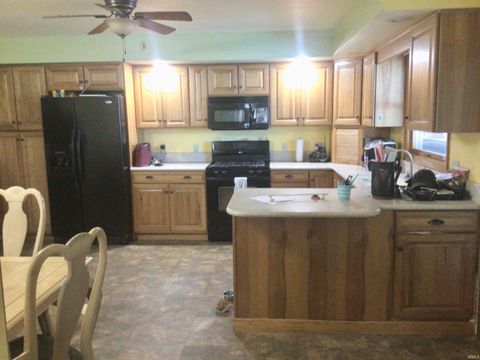 Tiny photo for 713 S Franklin Street, Winamac, IN 46996 (MLS # 202610493)