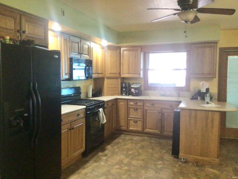 Tiny photo for 713 S Franklin Street, Winamac, IN 46996 (MLS # 202610493)