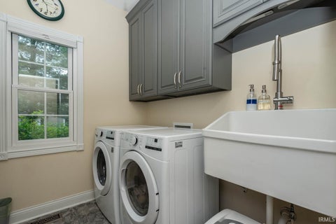 Tiny photo for 2719 S Silver Creek Drive, Bloomington, IN 47401 (MLS # 202615547)