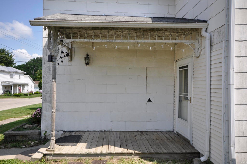Photo of 104 N Plum Street, Farmland, IN 47340 (MLS # 202630638)