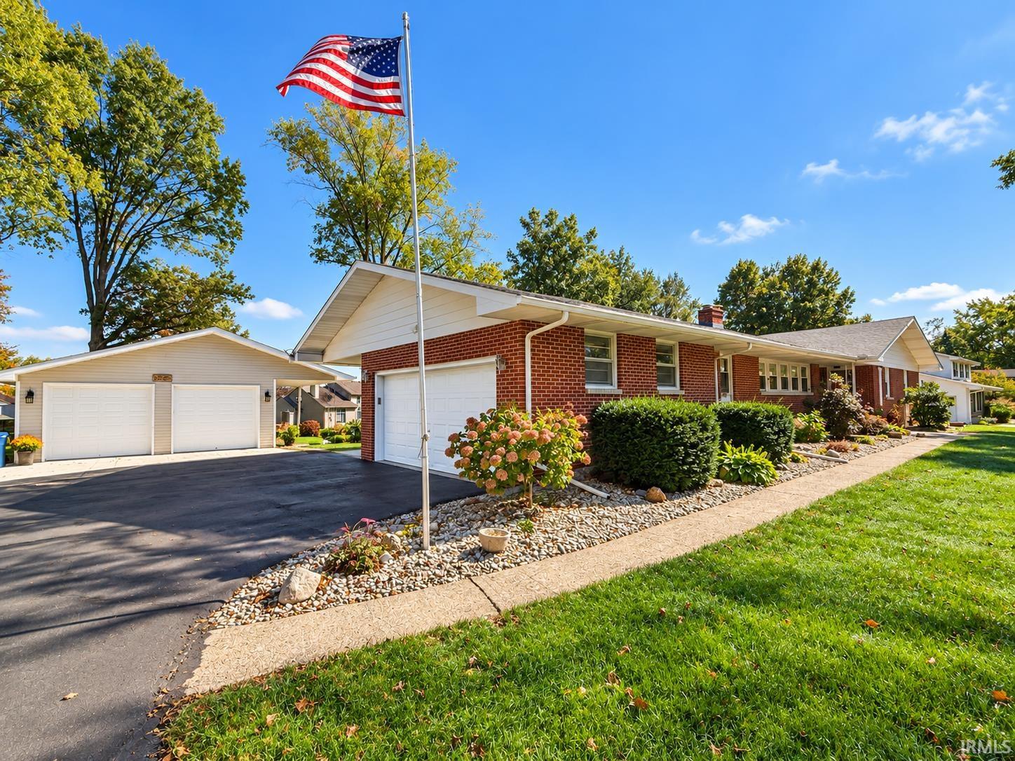 12 Grove Park Drive