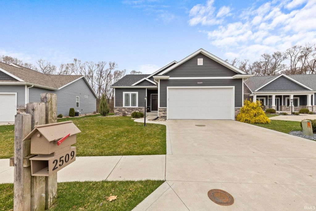 Photo of 2509 Timberstone Drive, Elkhart, IN 46514 (MLS # 202610258)