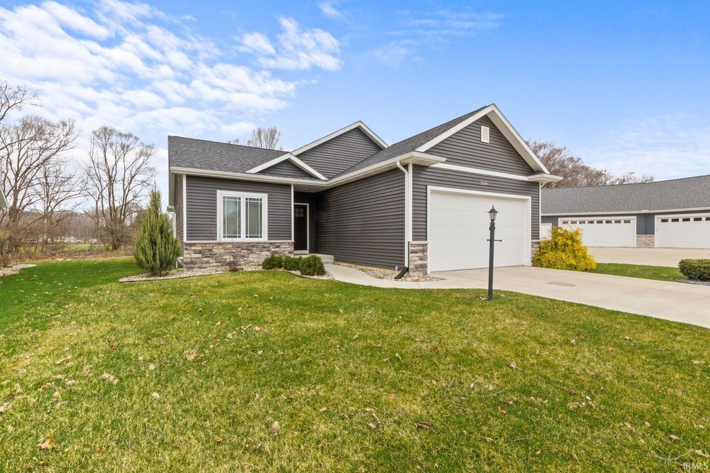 Photo of 2509 Timberstone Drive, Elkhart, IN 46514 (MLS # 202610258)