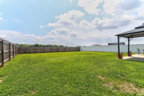 Tiny photo for 13303 Halle Drive, Evansville, IN 47725 (MLS # 202625462)
