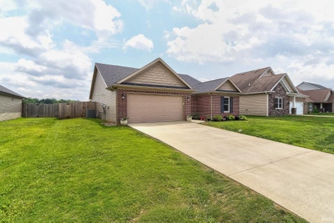 Tiny photo for 13303 Halle Drive, Evansville, IN 47725 (MLS # 202625462)