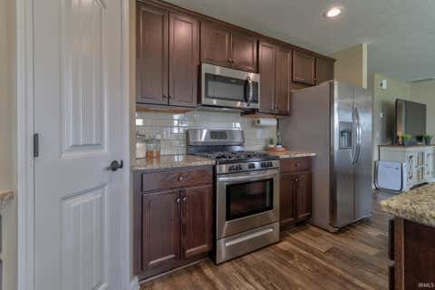Tiny photo for 13303 Halle Drive, Evansville, IN 47725 (MLS # 202625462)