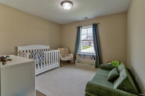 Tiny photo for 13303 Halle Drive, Evansville, IN 47725 (MLS # 202625462)