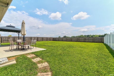 Tiny photo for 13303 Halle Drive, Evansville, IN 47725 (MLS # 202625462)